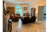 Maison L Huisserie 11 pièce(s) 393 m2