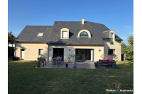 Maison Chateau Gontier Sur Mayenne 6 pièce(s) 200 m2