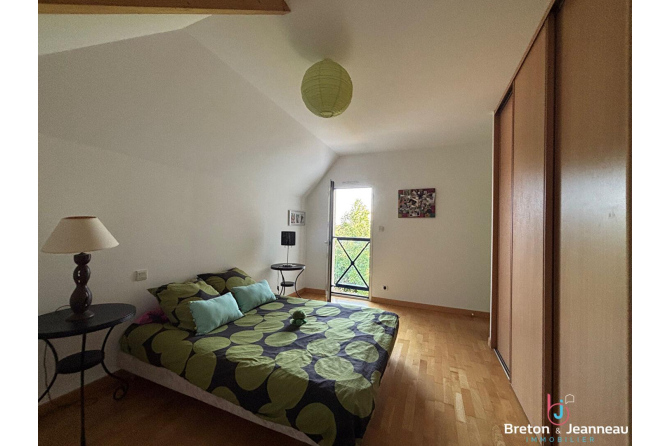 Maison Chateau Gontier Sur Mayenne 6 pièce(s) 200 m2