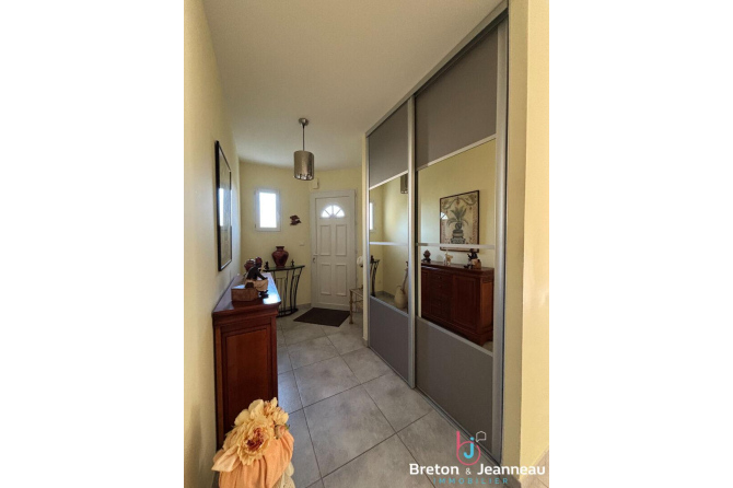 Maison Chateau Gontier Sur Mayenne 5 pièce(s) 103 m2