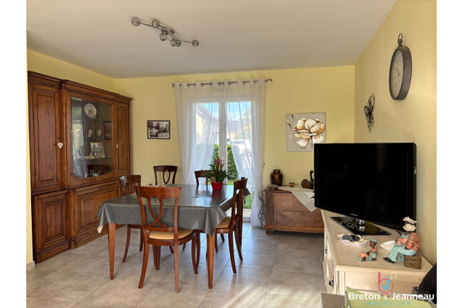 Maison Chateau Gontier Sur Mayenne 5 pièce(s) 103 m2