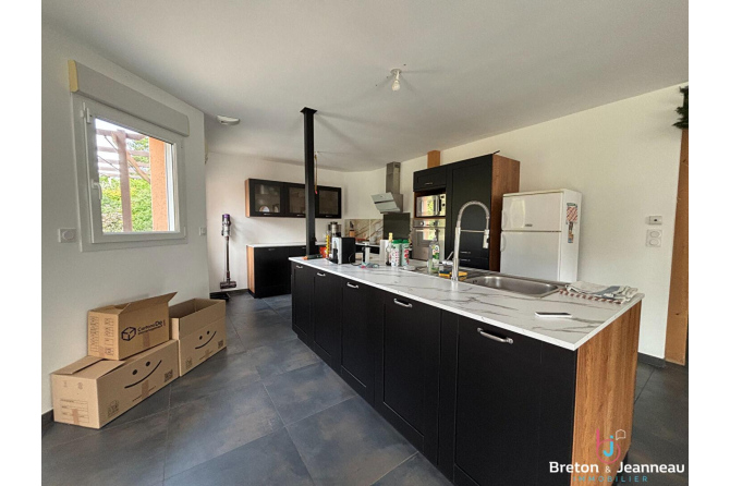 Maison Simple 6 pièce(s) 160 m2