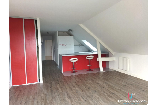 APPARTEMENT F2 à MAYENNE