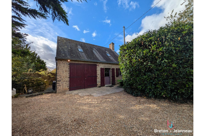 Maison d'exception avec gîte et piscine  secteur Evron