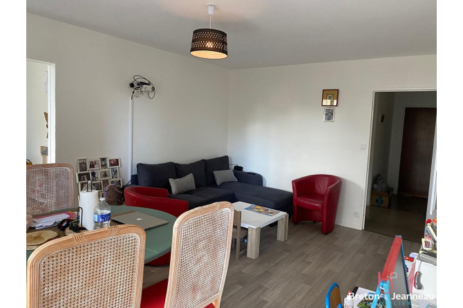 Appartement Fougeres 4 pièce(s) 79.71 m2