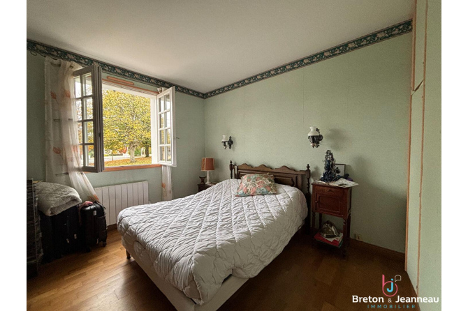 Maison à Quelaines Saint Gault