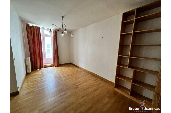 Maison centre de Laval