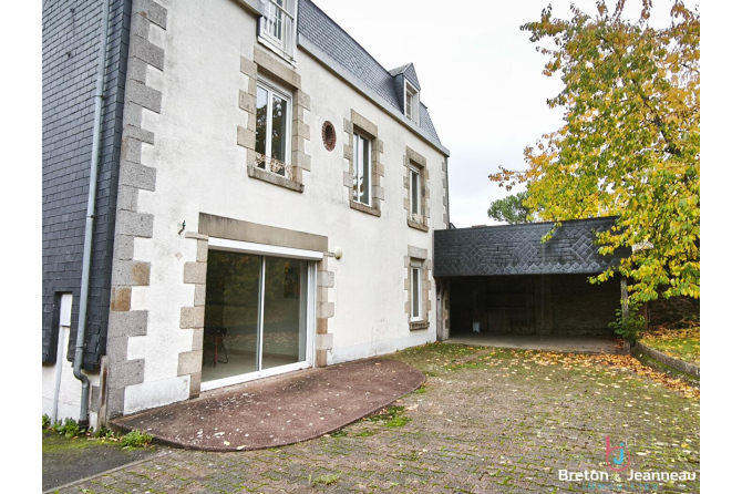 Maison de Maître au coeur de Villaines-la-Juhel