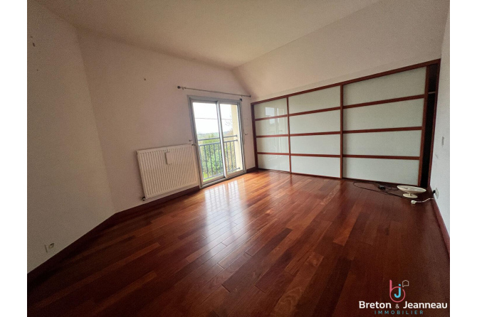 Maison d'architecte à l'Huisserie