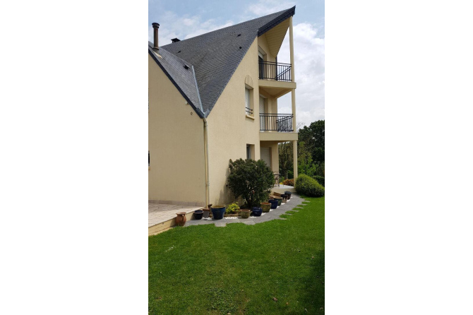 Maison d'architecte à l'Huisserie