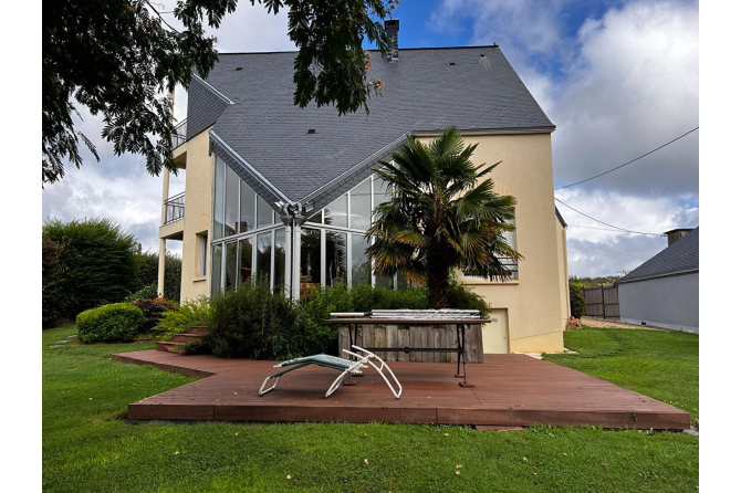 Maison d'architecte à l'Huisserie