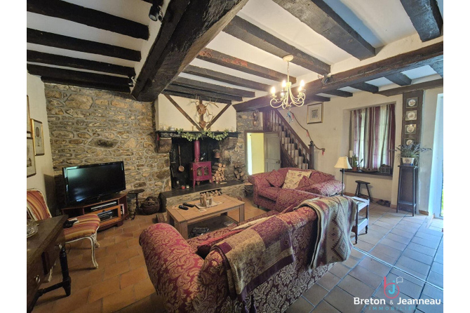 Maison de Campagne entre Bais et Mayenne