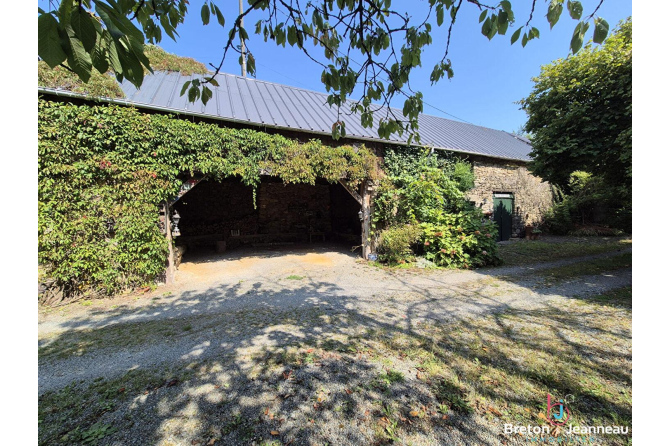 Maison de Campagne entre Bais et Mayenne