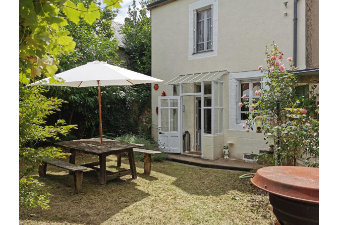 Ensemble Immobilier à Bais