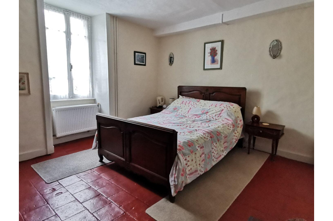 Ensemble Immobilier à Bais