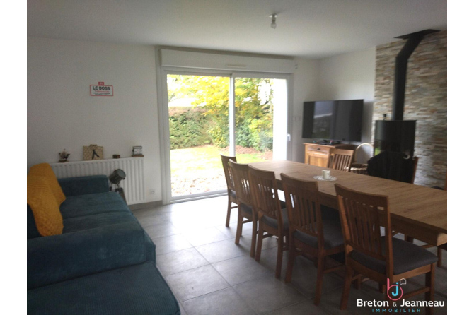 PAVILLON F3 à EVRON