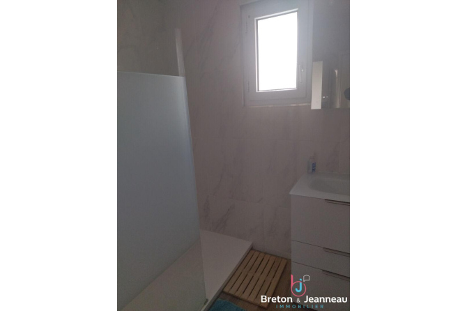 PAVILLON F3 à EVRON