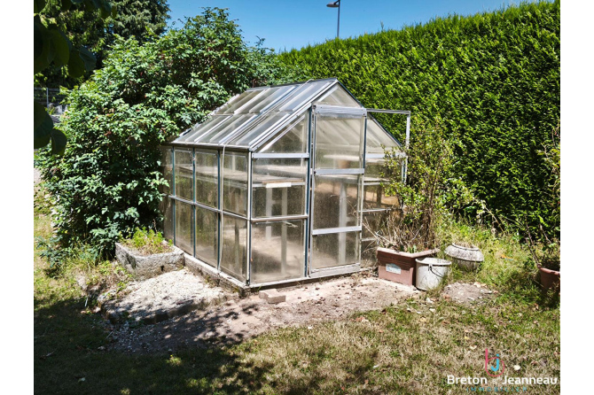 Maisonà Javron les Chapelles