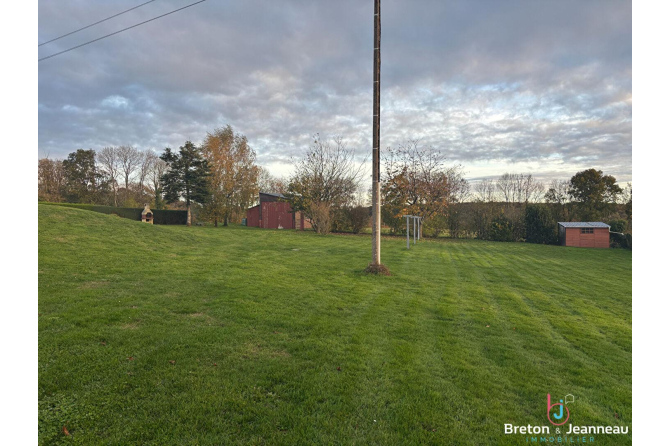 Pavillon en campagne - 15 Kms de Mayenne