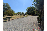 Maison en pierre avec étang sur 9 hectares à 5 min d'Évron