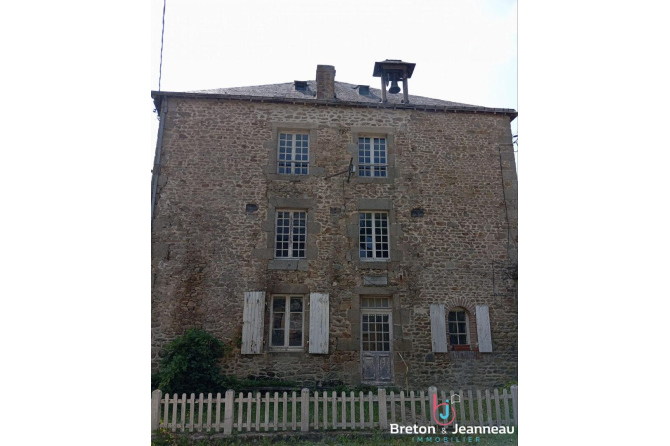 Immeuble à rénover - Proximité MAYENNE