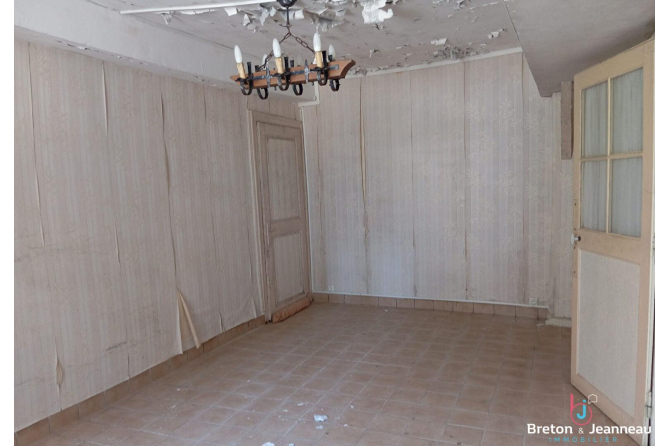 Immeuble à rénover - Proximité MAYENNE