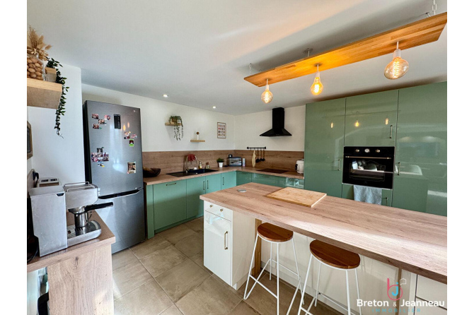 Longère en pierres rénovée à Argentré