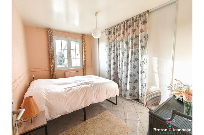 Maison de plain-pied à Villaines la Juhel