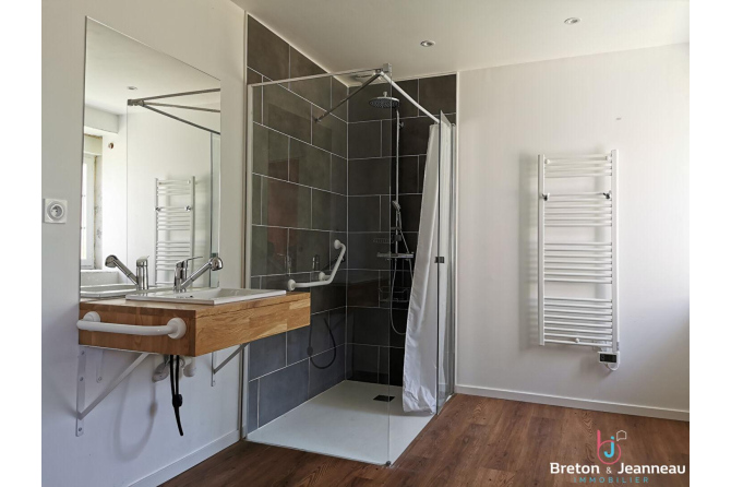 Propriété équestre sur 4 ha à Vimartin-sur-Orthe