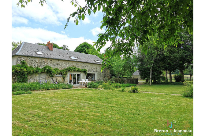 Propriété équestre sur 4 ha à Vimartin-sur-Orthe