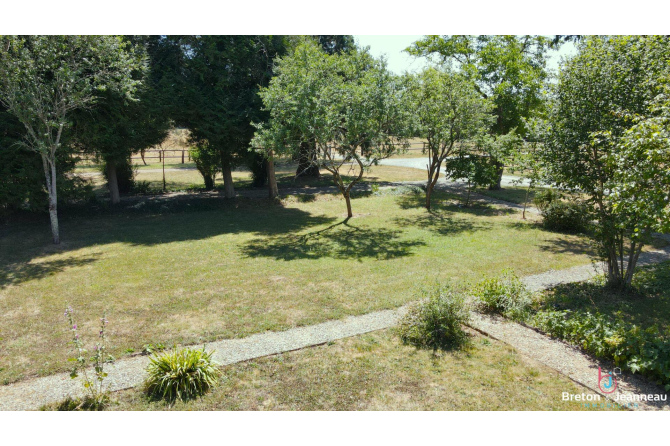 Propriété équestre sur 4 ha à Vimartin-sur-Orthe