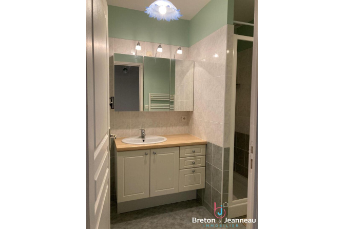 Maison de plain-pied total à Laval