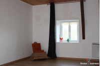 Maison rénovée en campagne à Montenay