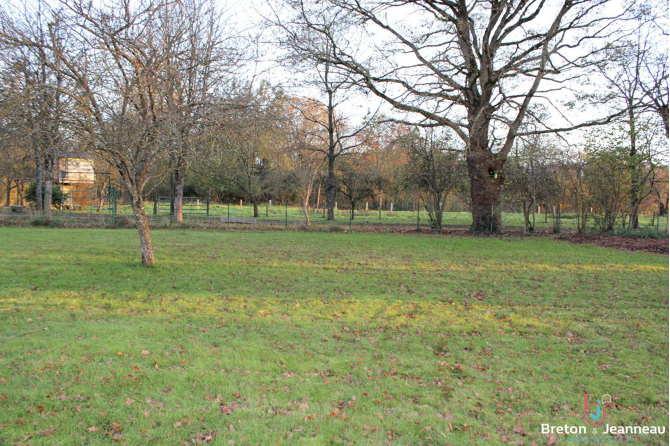 Maison rénovée en campagne à Montenay