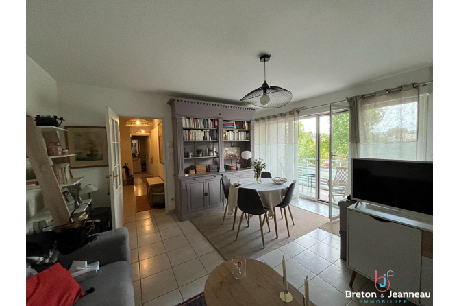 Appartement T3 avec balcon - Laval - Centre Ville Rive droite