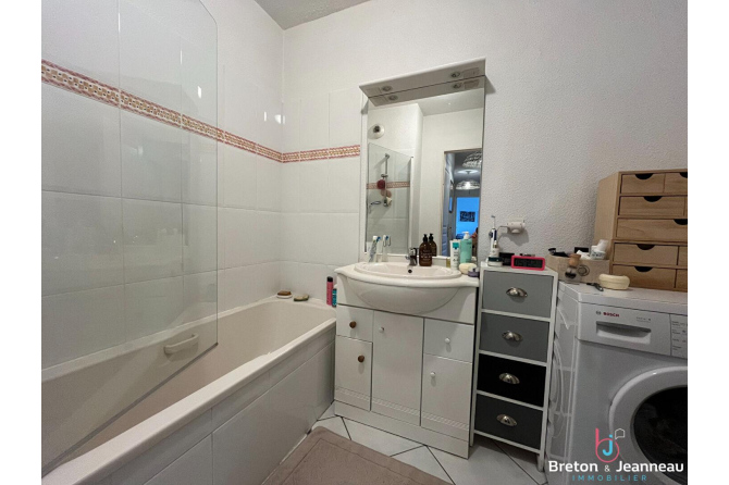 Appartement T3 avec balcon - Laval - Centre Ville Rive droite