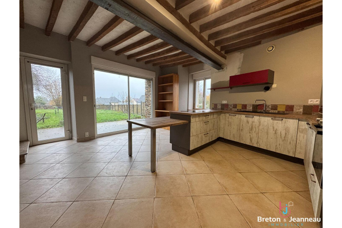 Maison à Quelaines Saint Gault