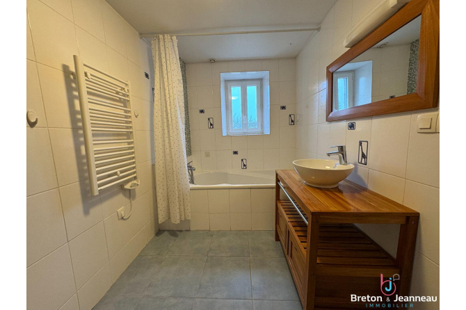 Maison à Quelaines Saint Gault