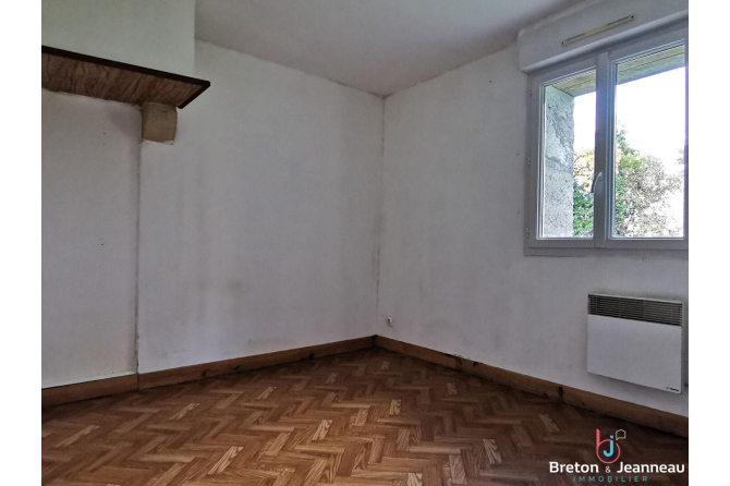 Maison à rénover secteur Bais