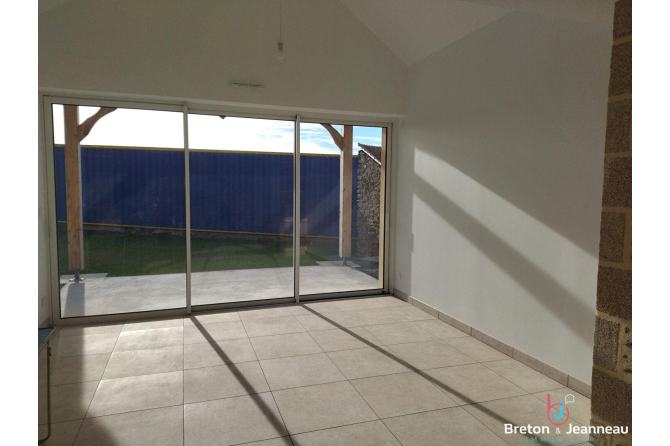 4-bedroom house in Mayenne