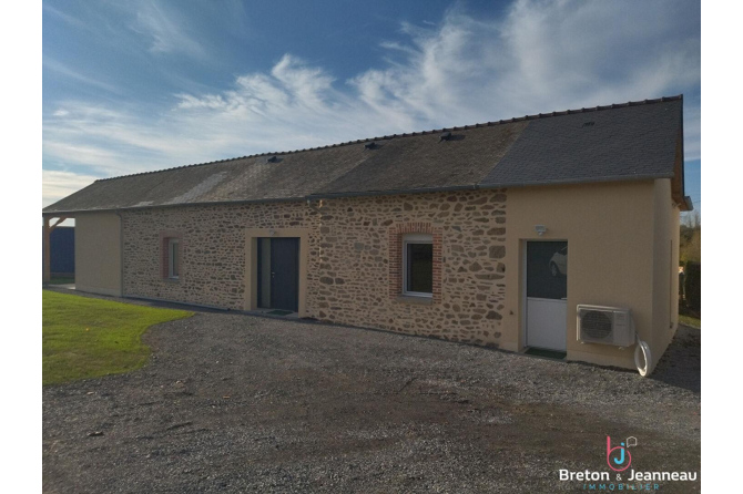 4-bedroom house in Mayenne