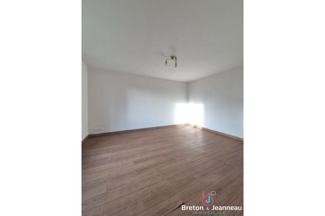 Jolie maison entre Ambrières-les-Vallées et Lassay-les-Châteaux