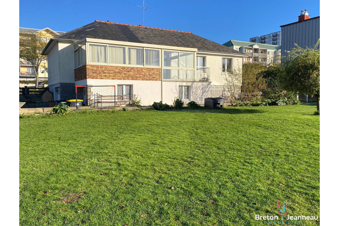 Maison à Fougères