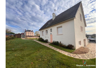 Maison en impasse Le Genest St Isle