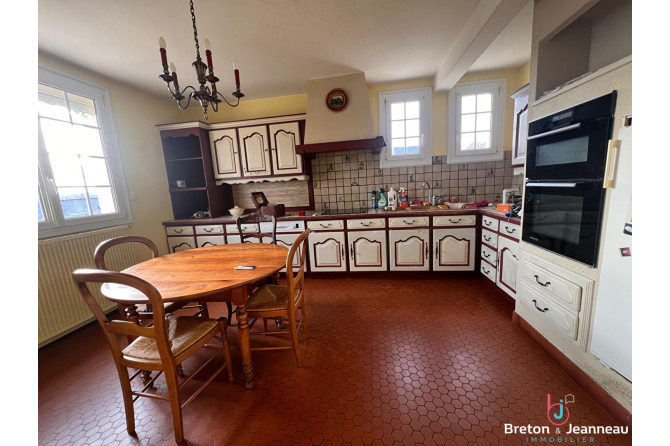 Maison en impasse Le Genest St Isle