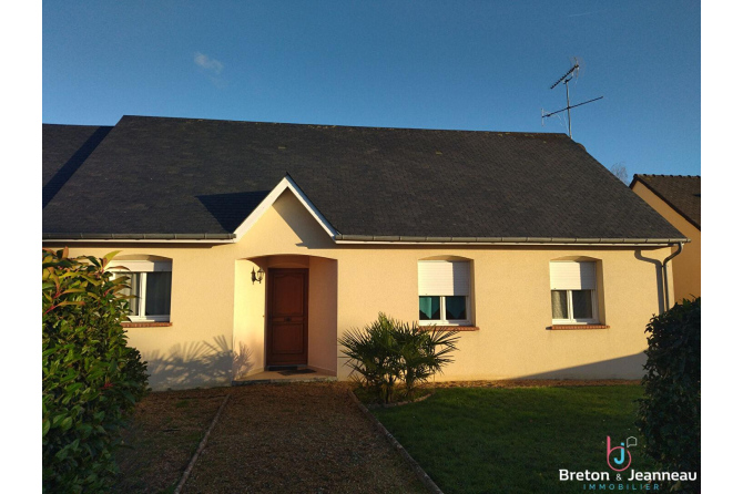 PAVILLON F4 à MAYENNE