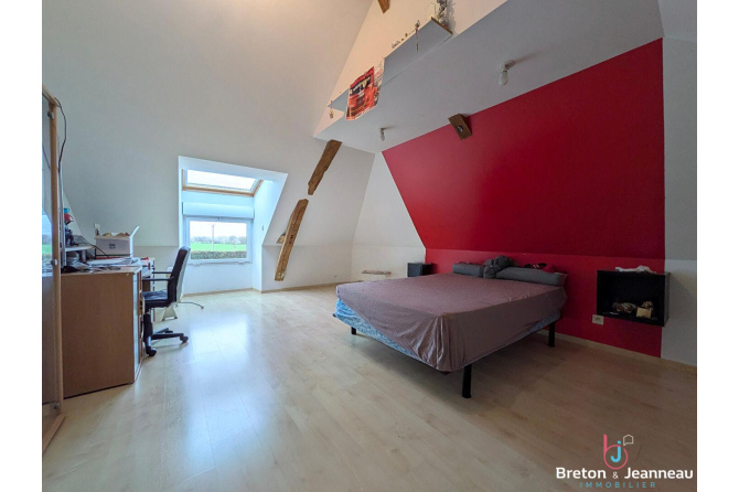 Corps de ferme sur 3 ha 39 secteur Vaiges