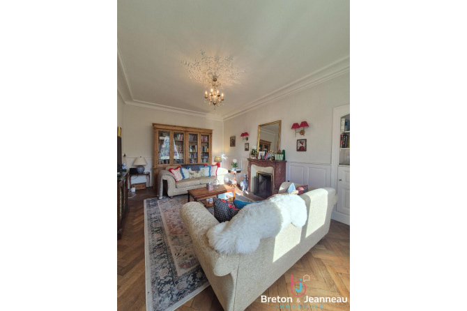 Superbe Maison Bourgeoise à Lassay-les-Châteaux