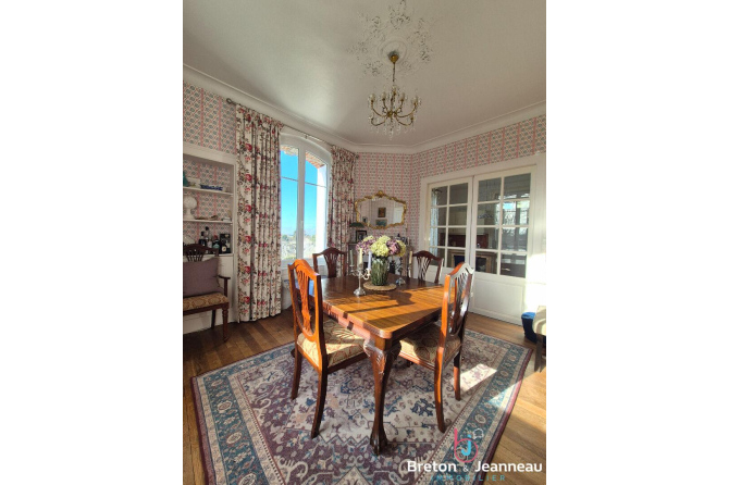 Superbe Maison Bourgeoise à Lassay-les-Châteaux