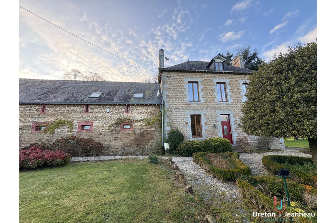 Superbe propriété sur 4.6 Hectares secteur Gorron